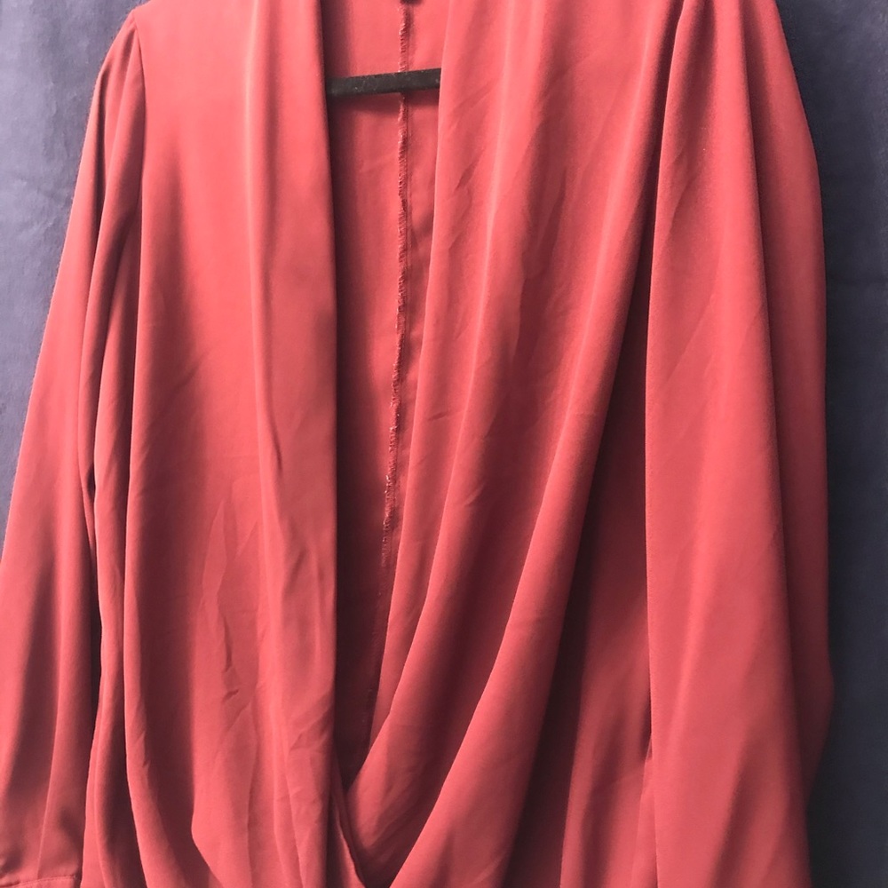 Maroon blouse - Picture 4 of 4